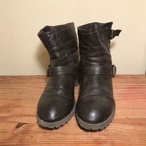 Maurices strap Ankle Boots Buckle Faux Suede plus
